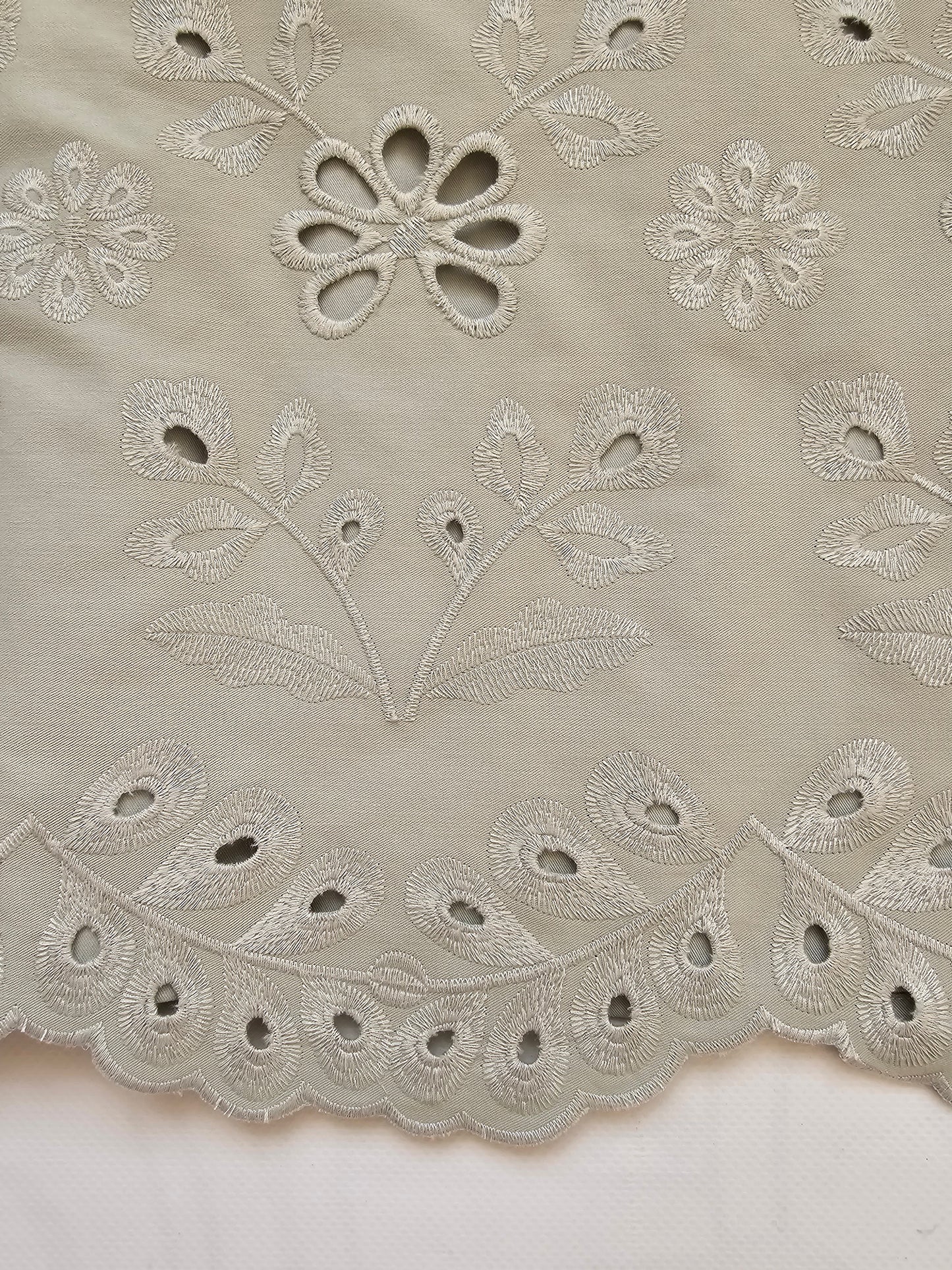 Blusa Perforada Flores