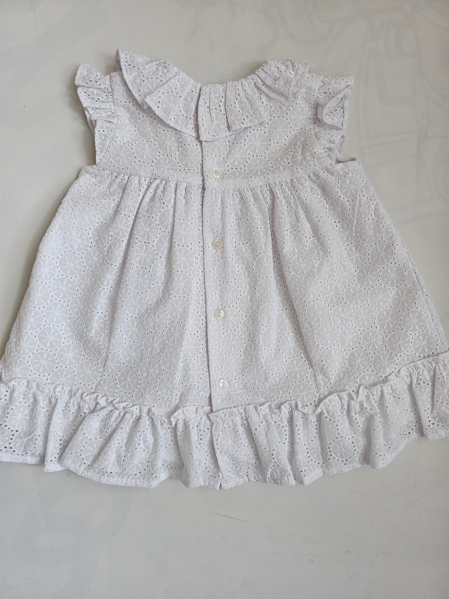 VESTIDO PERFORADO