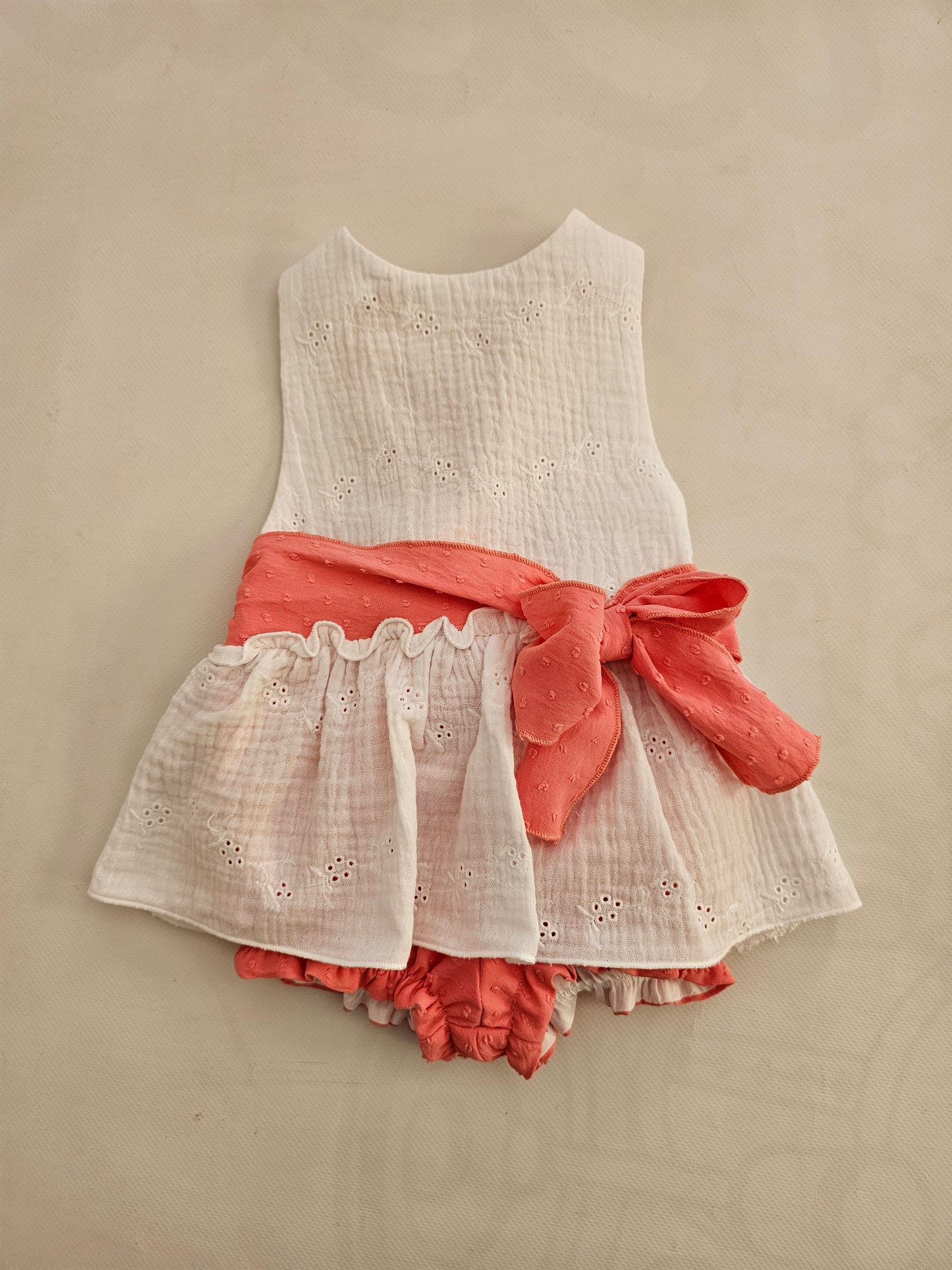 Ranita con volante Coral