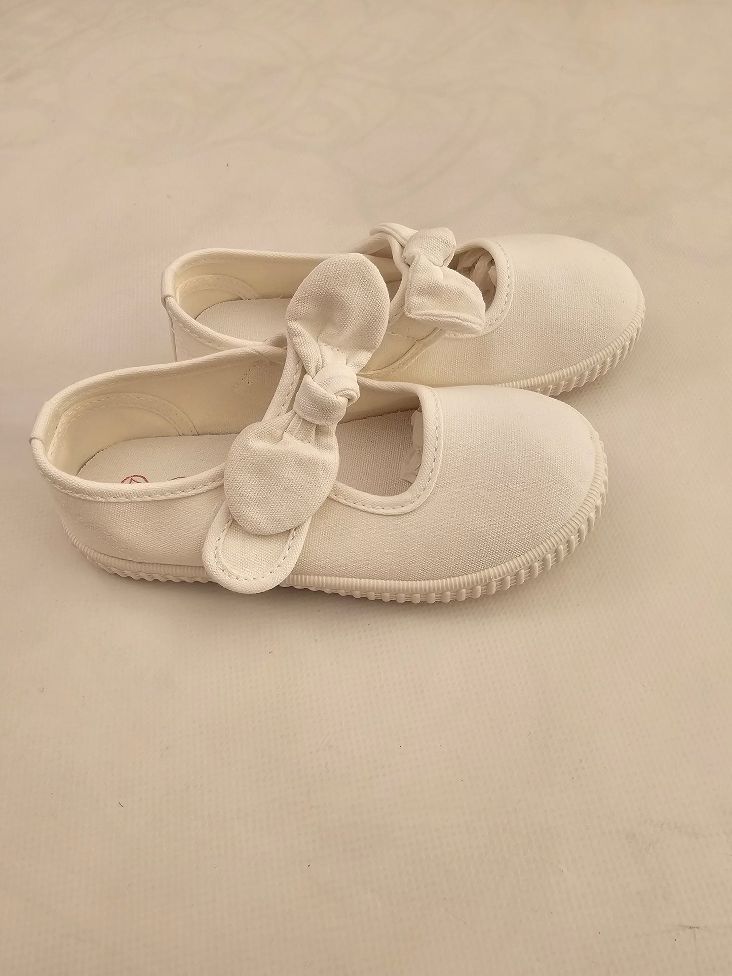 Zapatillas Lona  Barefoot Blancas