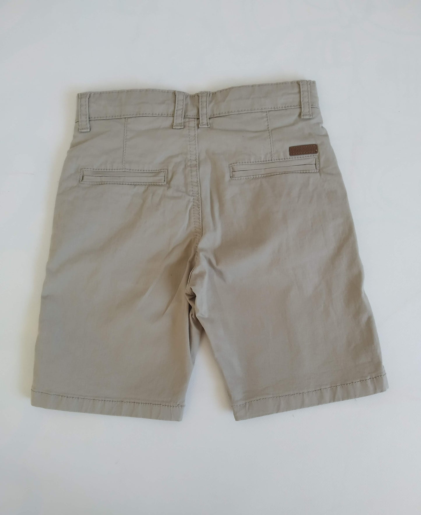 Pantalón CORTO