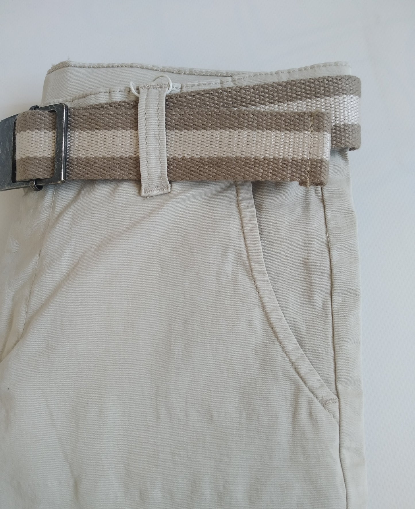 Pantalón corto CINTURÓN